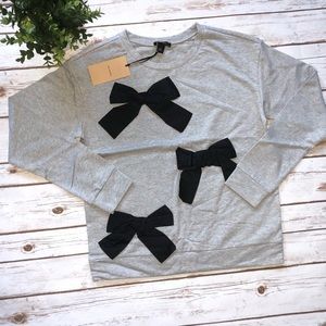 SOLD Halogen Black Bow Gray Sweater XL